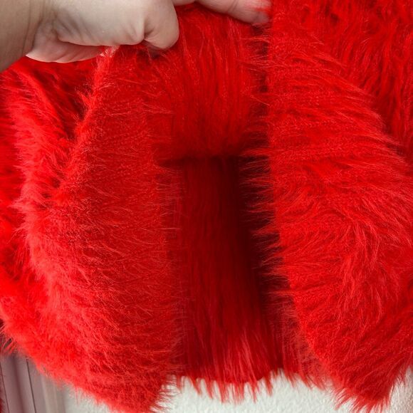 Forever 21+ Off The Shoulder Fluffy Red Sweater Red Size 0X #654 - Picture 4 of 9